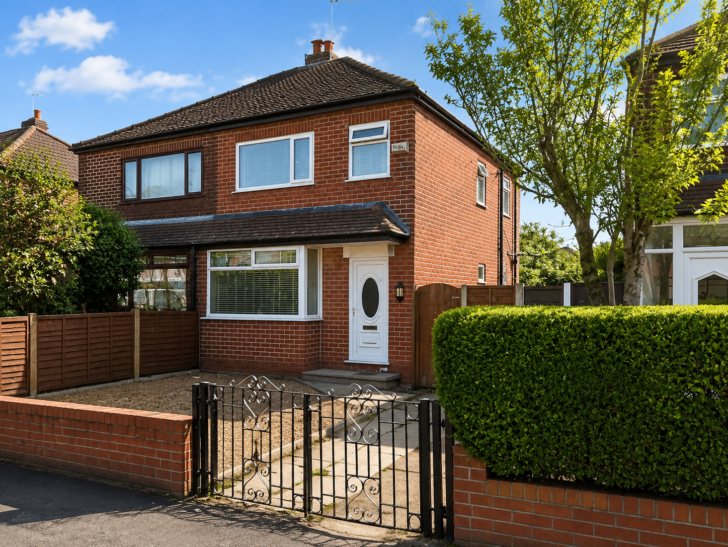 Parkfield N — 2 Bedroom Semi-Detached House · Family Home, Manchester